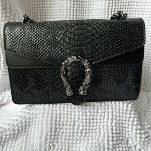 Black Snakeskin Pattern Shoulder Bag